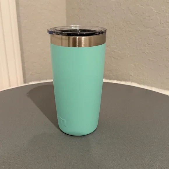 EUC YETI Aqua Tumbler 10oz - Picture 2 of 9
